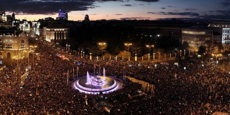 Imagen de una convocatoria del movimiento feminista