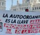 Pancarta de la Juventud Comunista en una movilización por la vivienda