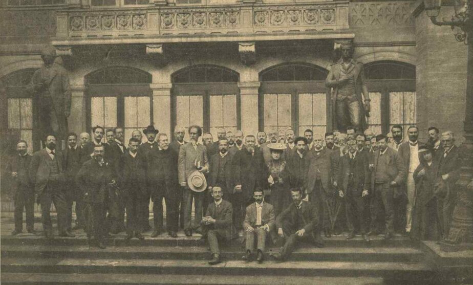 Fotografía del Congreso de Stuttgart de la II Internacional